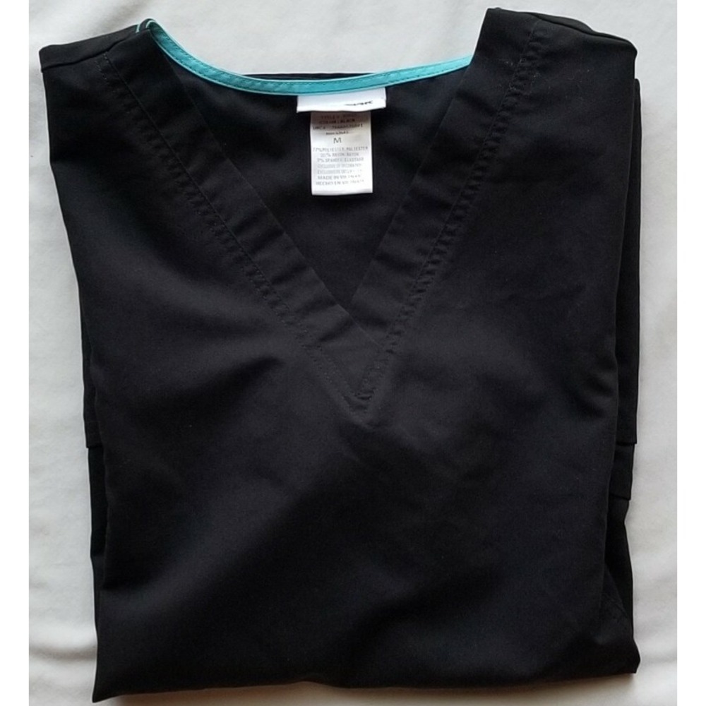 SCRUBSTAR Pull-On Short Sleeve V-Neck 3 Pockets BLACK Top/Scrubs Women's Sz M!